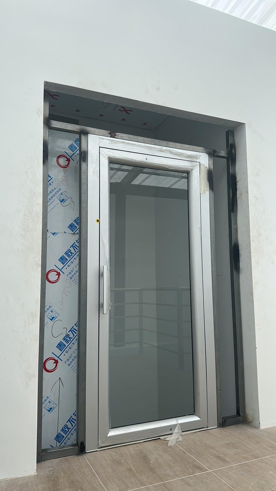 HYDRAULIC ELEVATOR 4